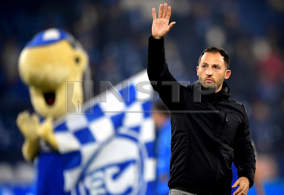  Domenico Tedesco dipecat Schalke. FOTO EPA.
