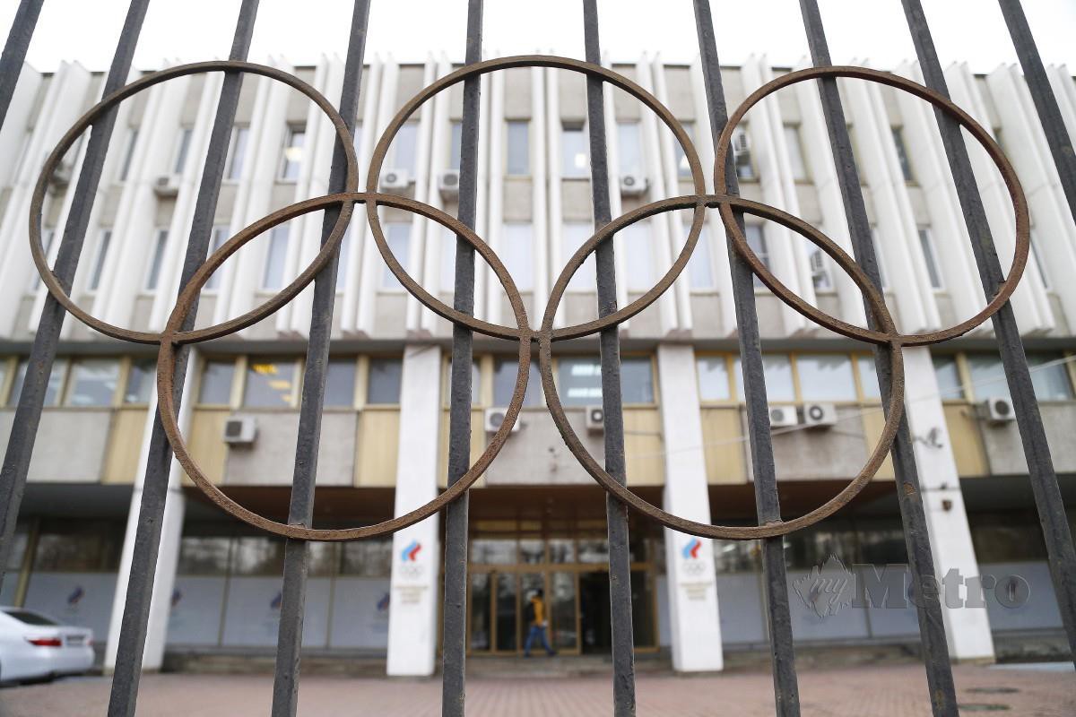 IOC gesa persekutuan sukan dan penganjur untuk menyingkirkan atlet Rusia dan Belarus. -FOTO EPA