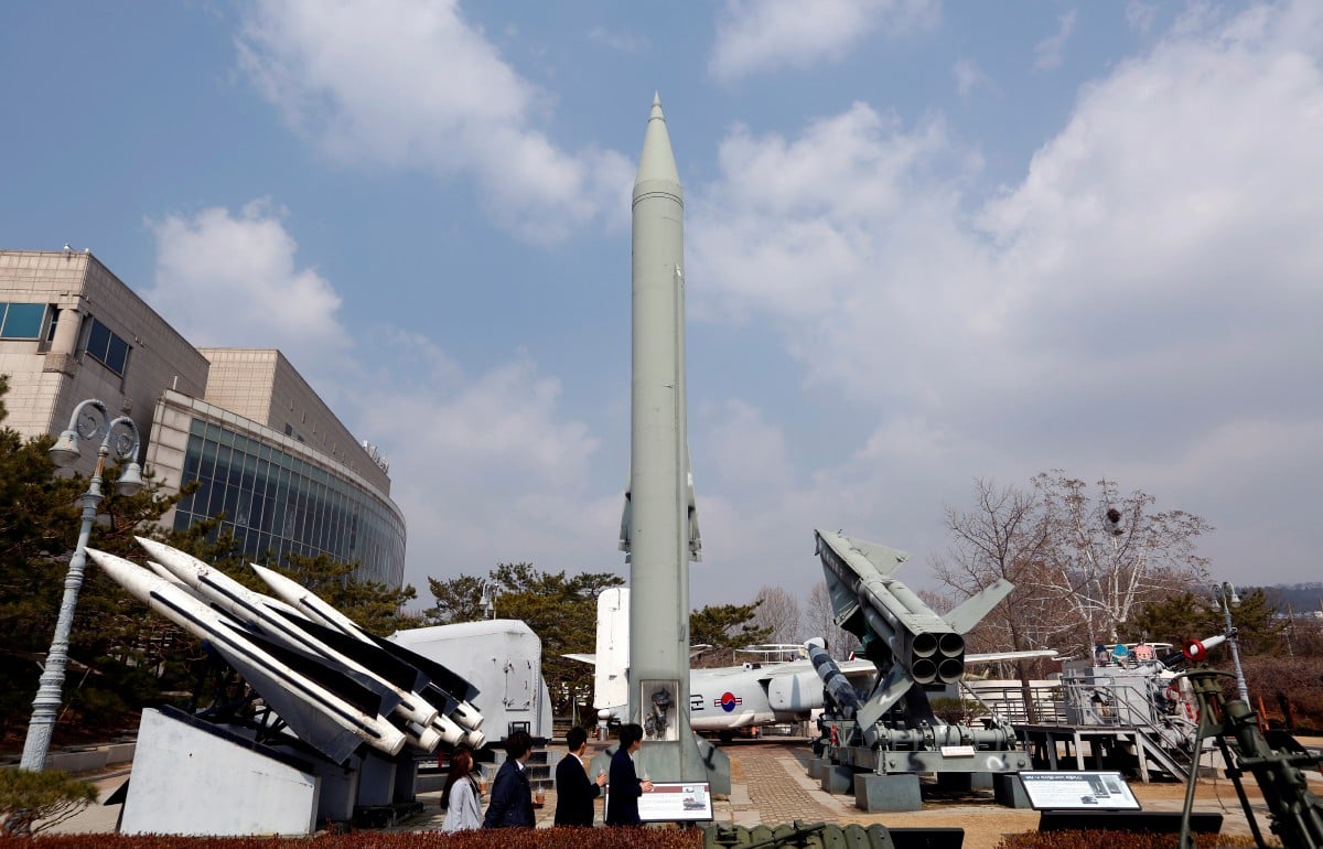 FOTO fail menunjukkan antara peluru berpandu balistik Korea Utara yang dipamerkan di Muzium Peringatan Perang Korea di Seoul. FOTO EPA 