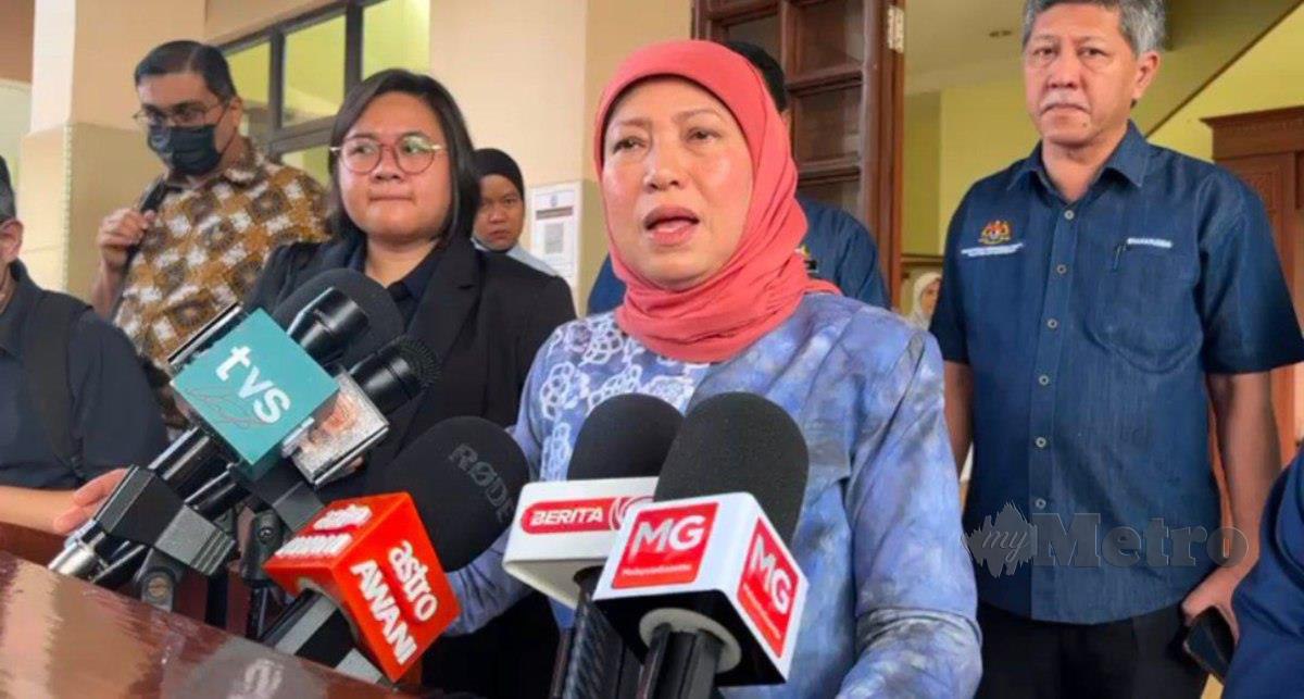 Menteri Pembangunan Wanita, Keluarga dan Masyarakat, Datuk Seri Datuk Seri Nancy Shukri melawat Rumah Perlindungan Kanak-kanak Johor Bahru di sini hari ini. 