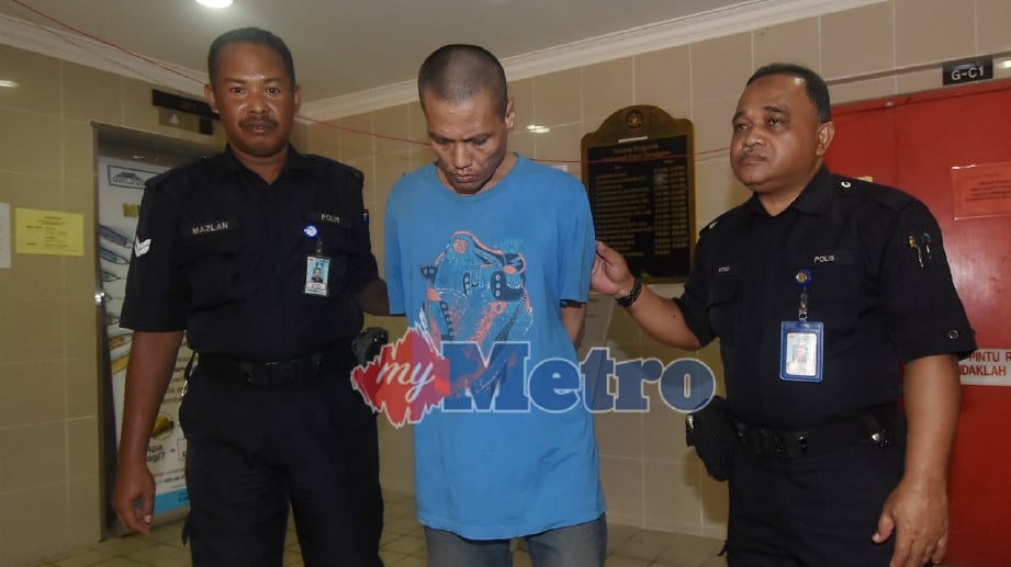 TERTUDUH, Aminuddin Sulaiman, 41, dijatuhi hukuman penjara 12 tahun dan lima sebatan di Mahkamah Sesyen Kuala Terengganu kerana merompak seorang warga emas. FOTO Mohd Syafiq Ridzuan Ambak