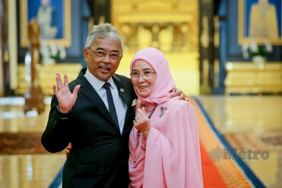 AL-SULTAN Abdullah dan Raja Permaisuri Agong Tunku Azizah Aminah Maimunah Iskandariah yang bersemayam di singgahsana negara sejak 31 Januari 2019 mahu rakyat Malaysia terus bersatu padu dan bekerjasama memajukan Malaysia.