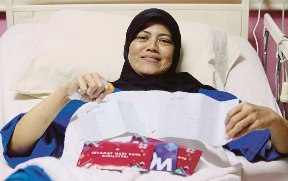 Pesakit saraf, Elya Susanti ketika ditemui  di Hospital Al-Islam, Kuala Lumpur.