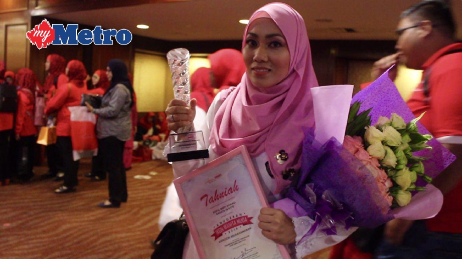 Sofia Ahmad, 32, dianugerahkan Ikon Keusahawanan Puteri Umno 2016. FOTO Mior Azlan