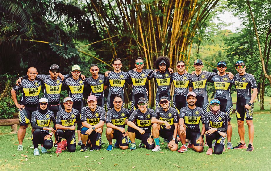 WAKIL CAT yang menyertai Ironman Malaysia dan Ironman 70.3 Langkawi, baru-baru ini.