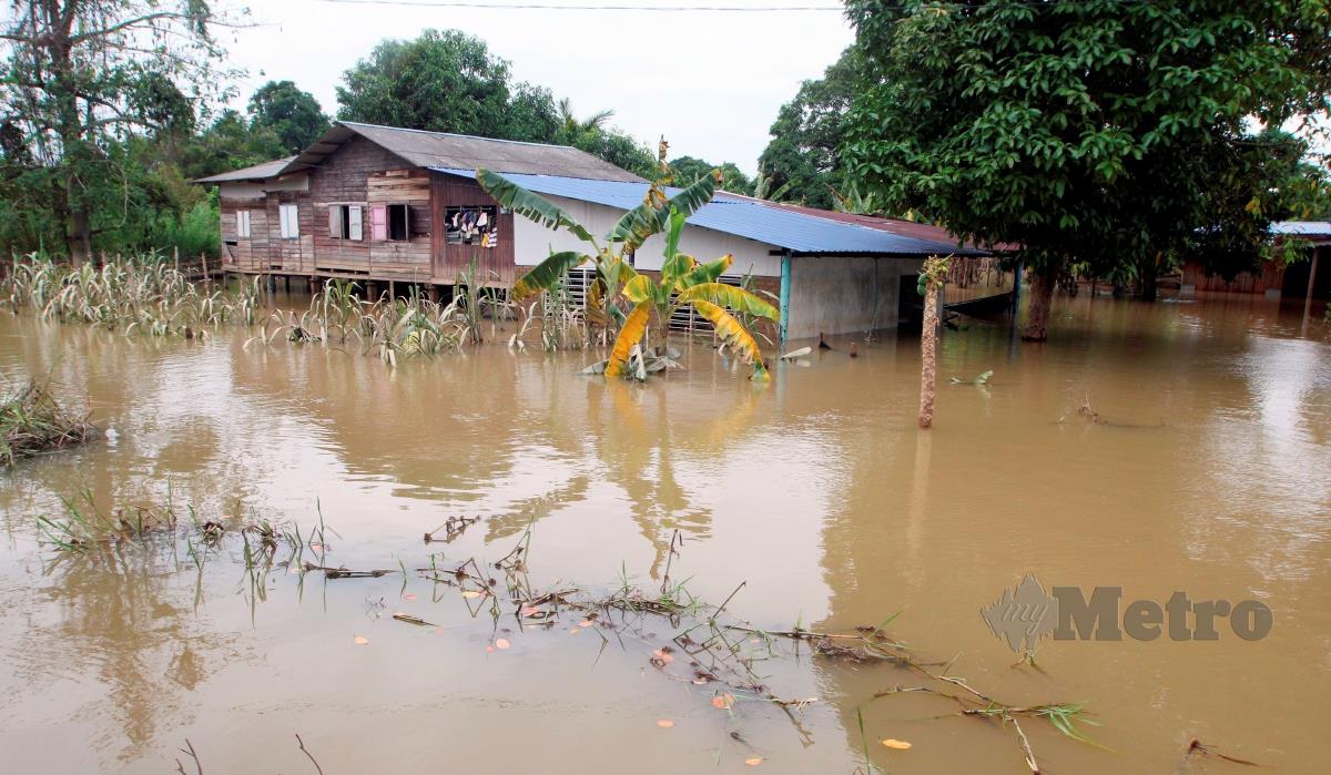 KEADAAN banjir di Pekan, Pahang, awal Januari lalu. FOTO Mustaffa Kamal