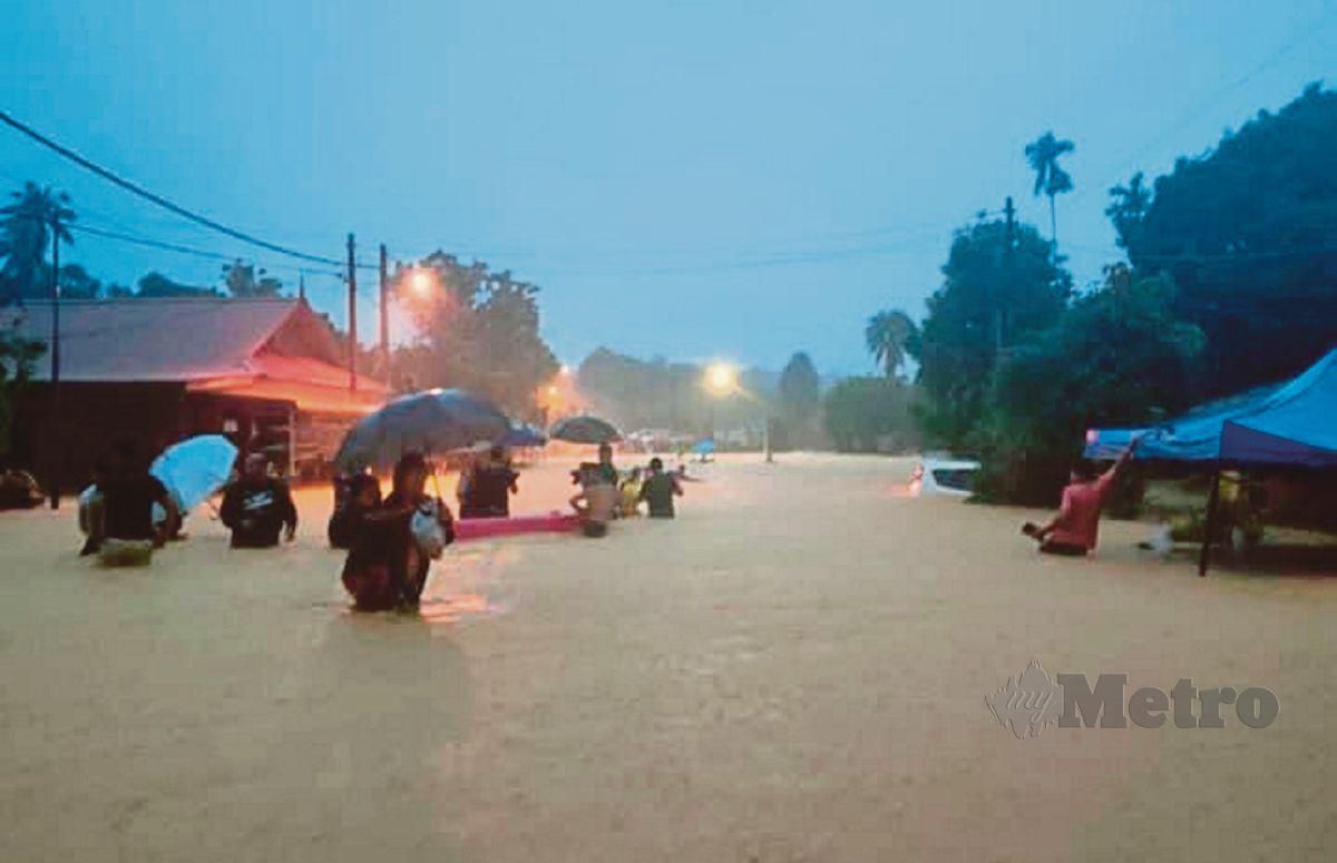 Keadaan banjir di Terengganu. FOTO Ihsan Pembaca