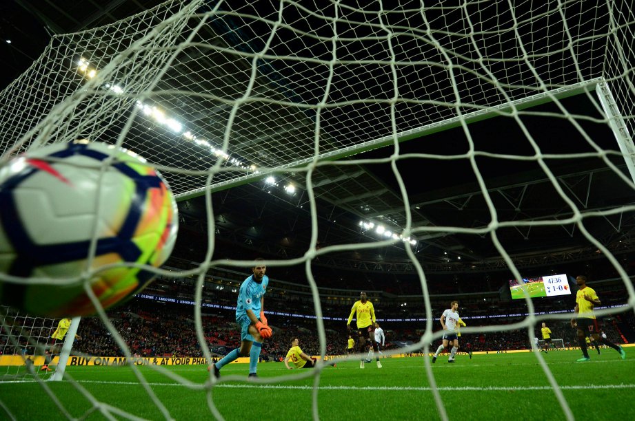 KANE ketika menjaringkan gol untuk Spurs. FOTO/AFP