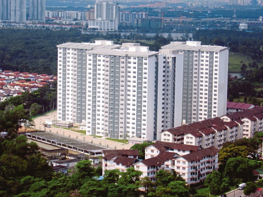 HARGA rumah mampu milik dihadkan antara RM90,000 dan RM300,000.  