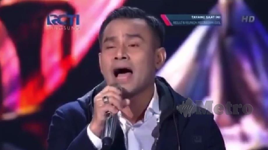 JUDIKA ketika menyanyikan lagu Tak Mungkin Bersama di pentas akhir Indonesia Idol. FOTO Tular
