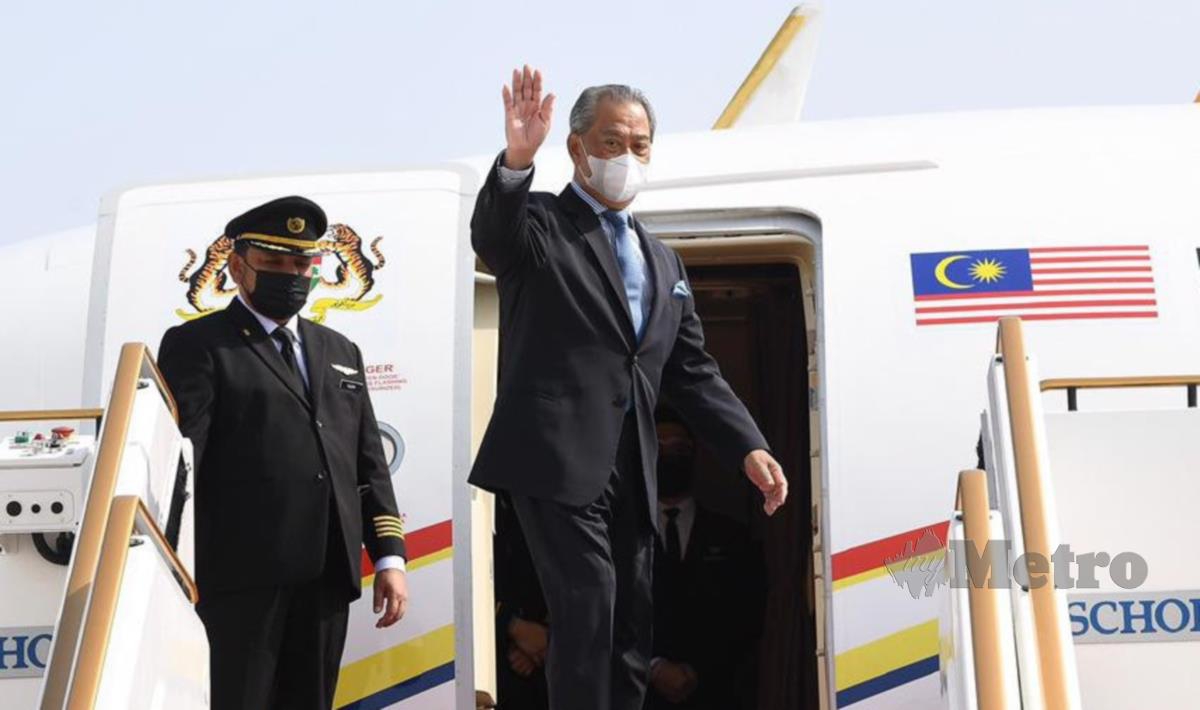 Perdana Menteri Tan Sri Muhyiddin Yassin ketika berlepas pulang ke tanah air dari Lapangan Terbang Antarabangsa Abu Dhabi, Emiriah Arab Bersatu. FOTO IHSAN PMO
