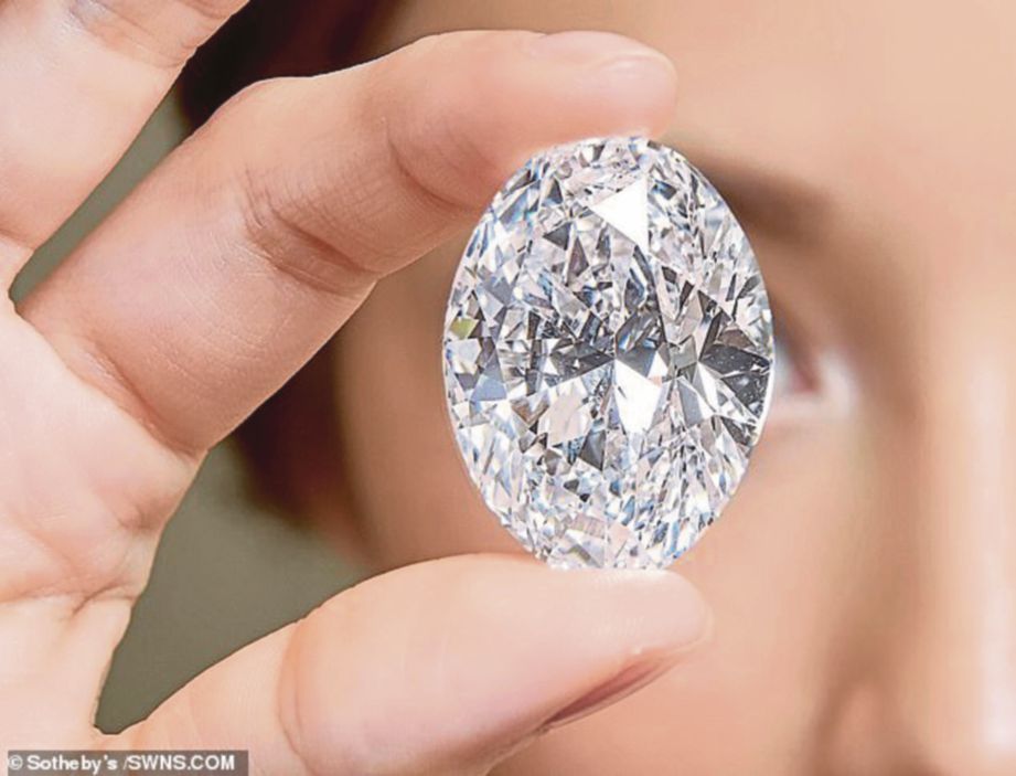 SEORANG lelaki Jepun membeli berlian Tyle Ila bernilai RM57 juta untuk anak perempuannya. - Agensi