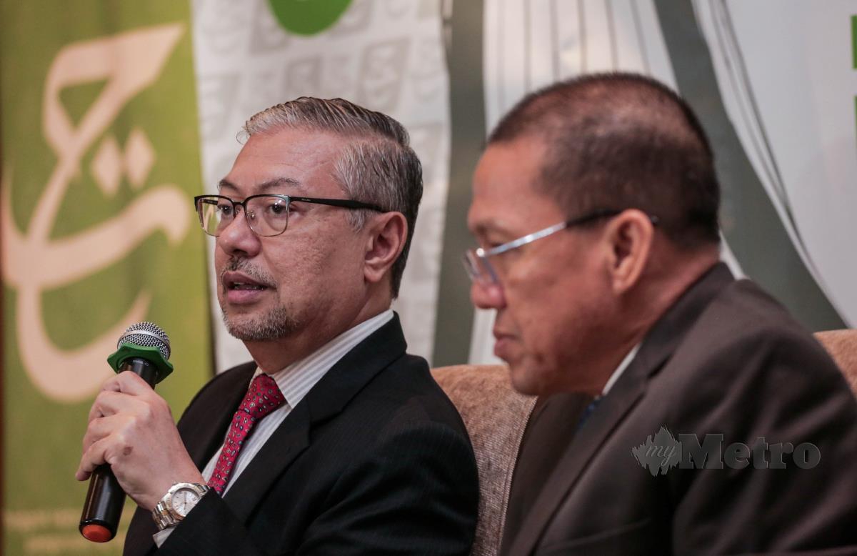 Pengarah Eksekutif Haji Tabung Haji (TH), Datuk Seri Syed Saleh Syed Abd Rahman pada sidang media pengumuman kuota jemaah haji Malaysia pada tahun ini, di Dewan Besar, Menara TH Tun Razak. FOTO HAZREEN MOHAMAD