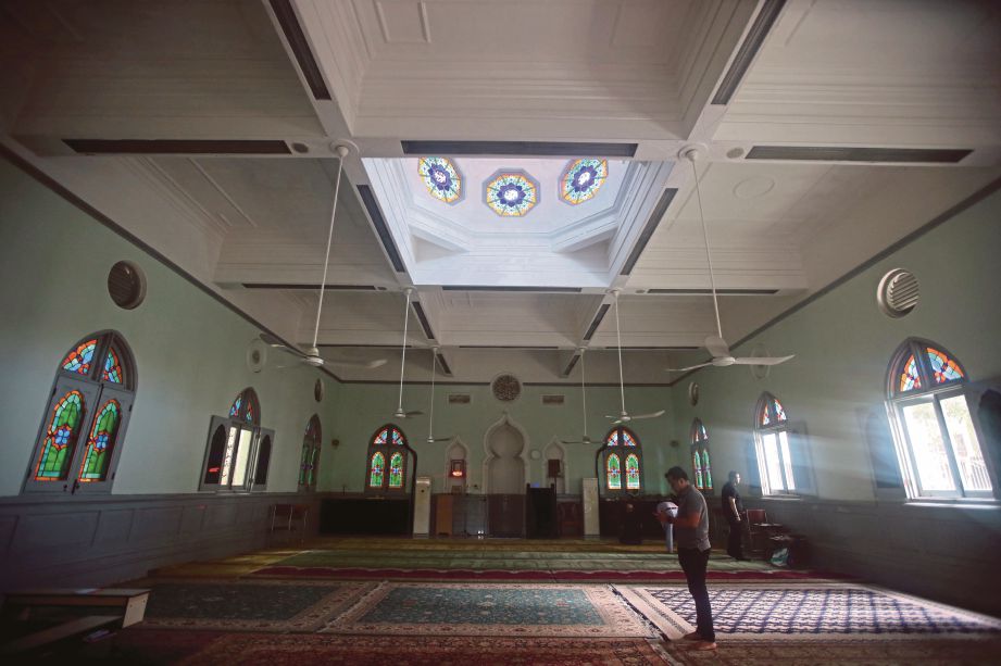BAHAGIAN dalam  Masjid Jamia. 