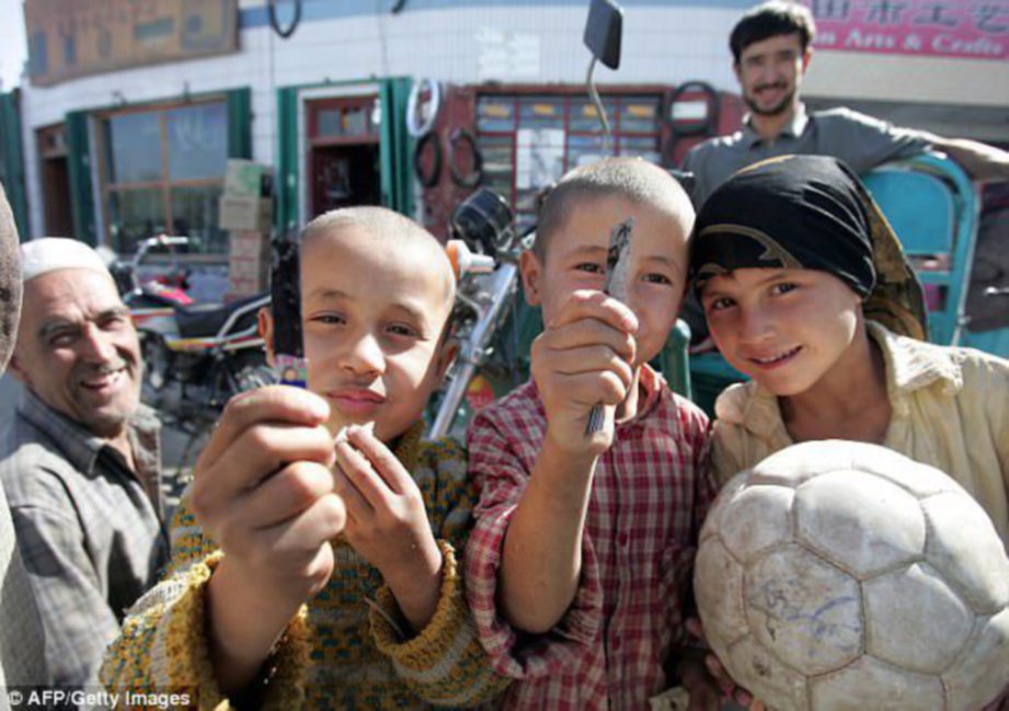  GAMBAR hiasan, kanak-kanak Uighur di Xinjiang, China.  - Agensi 