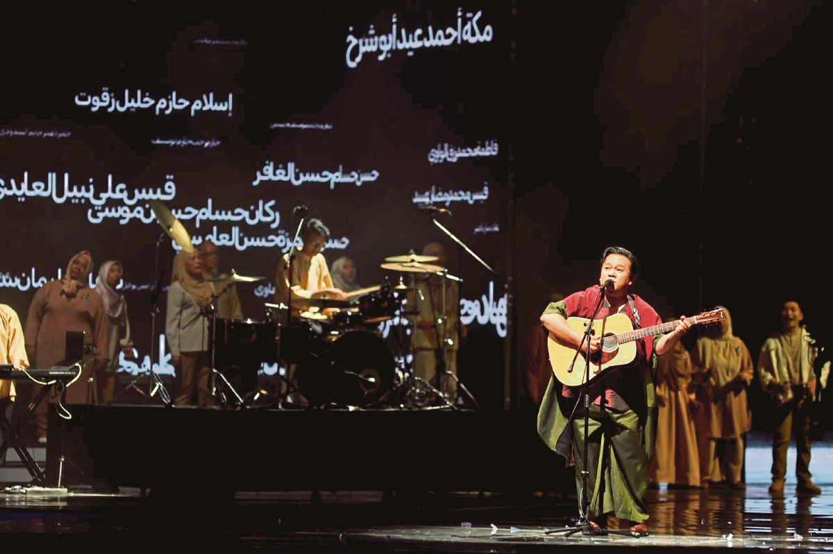 AMIR Jahari bergelar juara menerusi lagu Hasrat. 