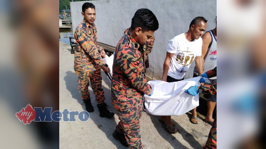DUA ditemui lemas, manakala seorang lagi masih hilang selepas bot dinaiki dipercayai karam dalam kejadian di perairan Kuala Sepetang, hari ini. FOTO Ihsan Bomba