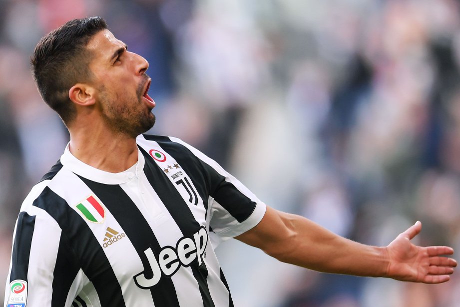 KHEDIRA ledak gol ketiga Juventus. FOTO/AFP 
