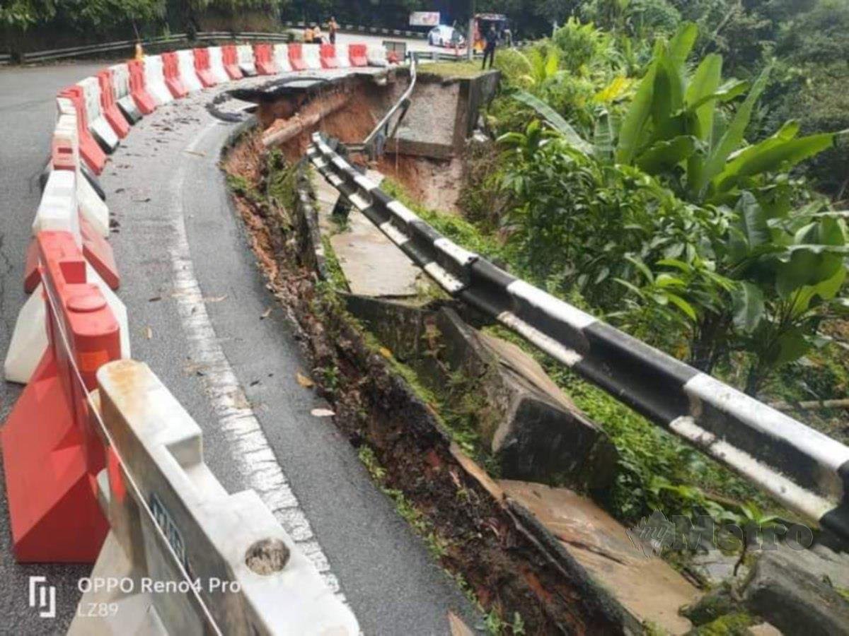 Sebahagian Jalan Mengelilingi Pulau, Balik Pulau - Teluk Bahang yang ditutup kepada semua kenderaan. FOTO Ihsan PDRM
