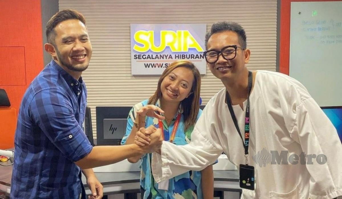 Fizi Ali (kiri) tinggalkan Suria FM selepas enam tahun.