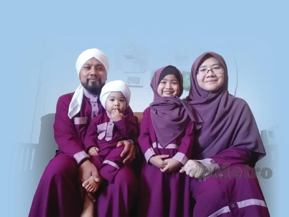 ABU Bakar bersama isteri dan anak.