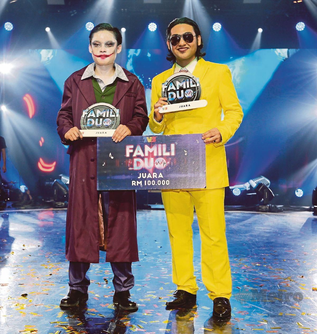 YAMANI dan adiknya, Zaki dinobatkan sebagai juara program Famili Duo musim kedua.