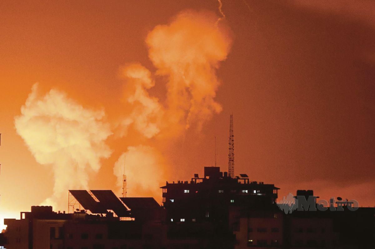 BANDAR Gaza dibedil rejim Israel dalam beberapa siri serangan.