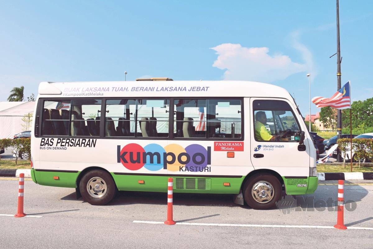 BUS On Demand dikenali sebagai Kumpool Kasturi menjadi pengangkutan pengantara untuk ke kawasan bandar raya Melaka.