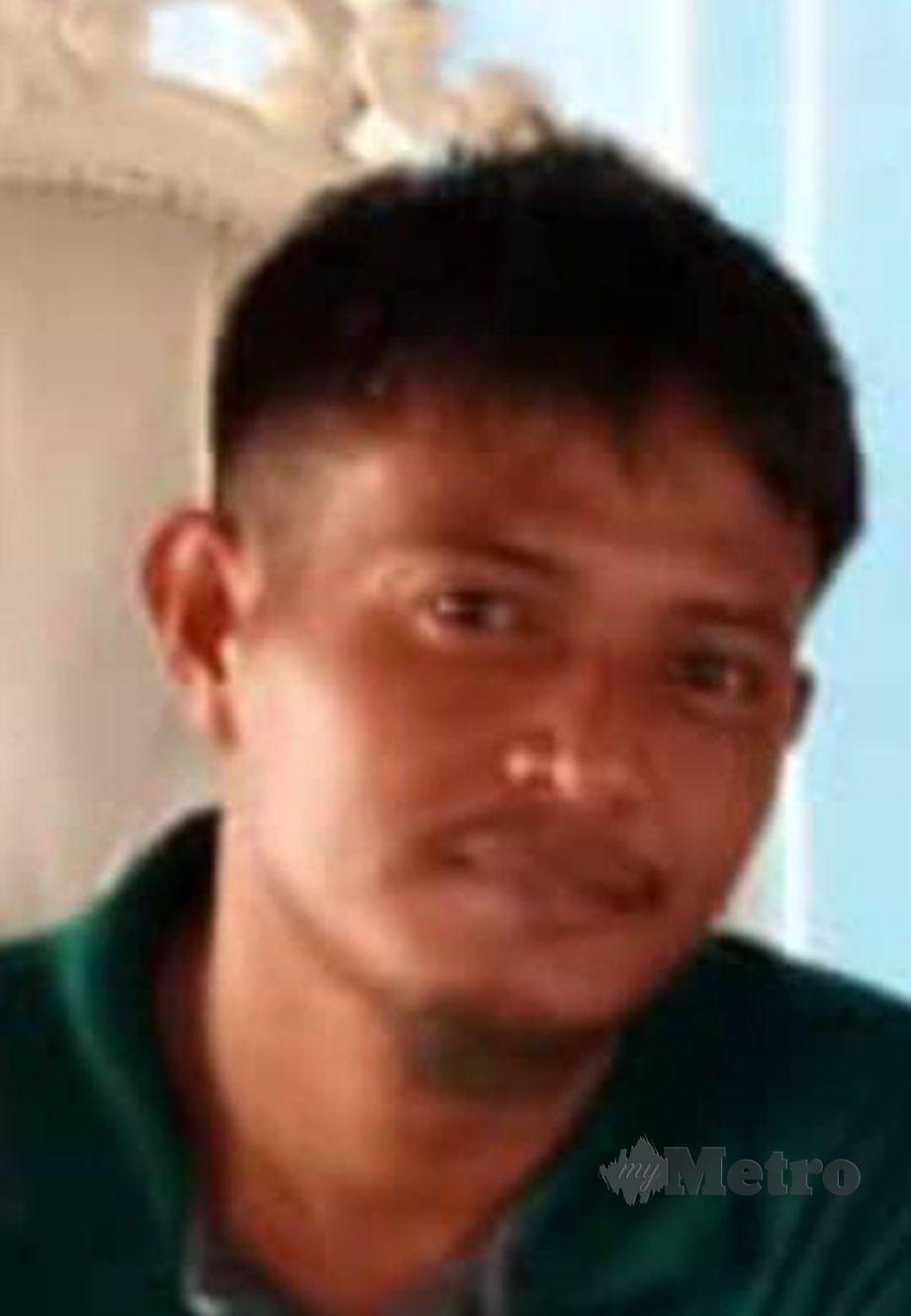 Mangsa Mohd Jafri Bakri hilang dipercayai terjatuh dari bot di Sungai Sungai Pahang dekat Kampung Marhum. 