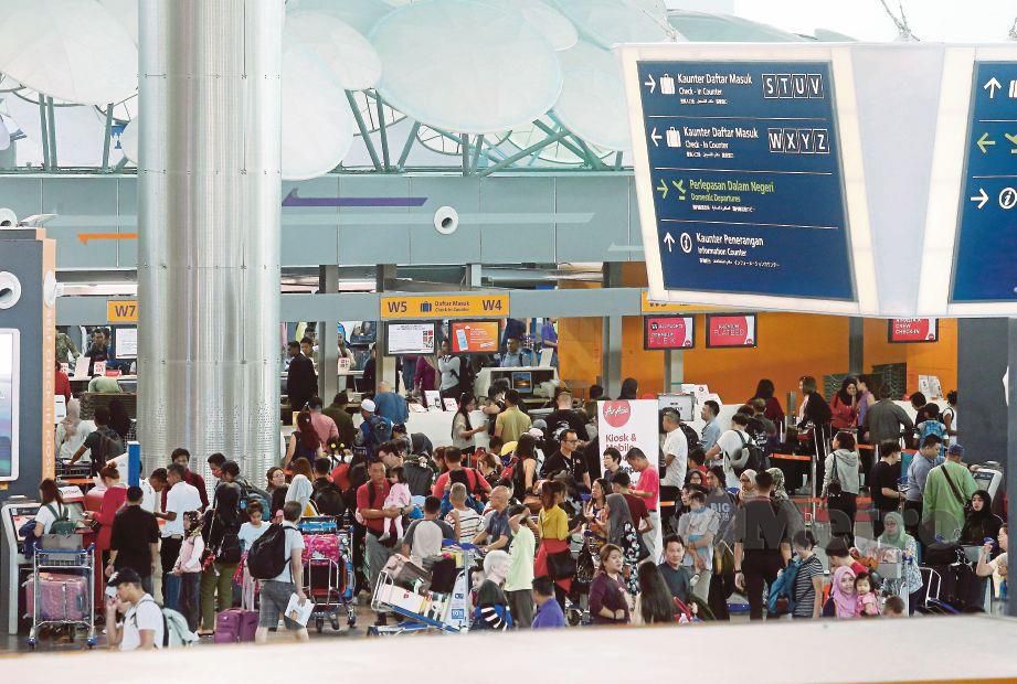 SETIAP penumpang klia2 yang berlepas ke destinasi di luar Asean dikehendaki membayar  caj PSC RM73.