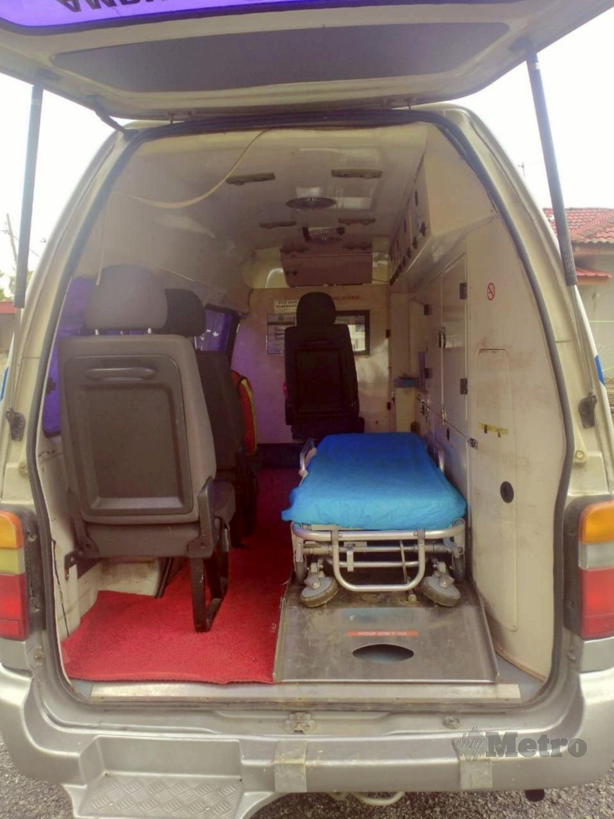 VAN ambulans Toyota HiAce yang mahu dilepaskan.