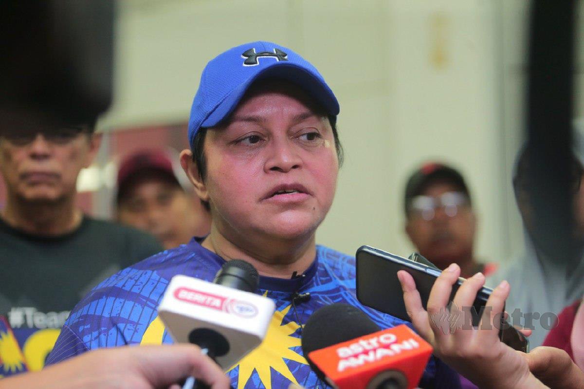  Menteri di Jabatan Perdana Menteri (Undang-undang dan Reformasi Institusi), Datuk Seri Azalina Othman Said ketika sidang media selepas Majlis Pra Pelancaran Pusat Penuaan Aktif Parlimen Pengerang di Stadium Penawar, Kota tinggi, Johor. FOTO NUR AISYAH MAZALAN