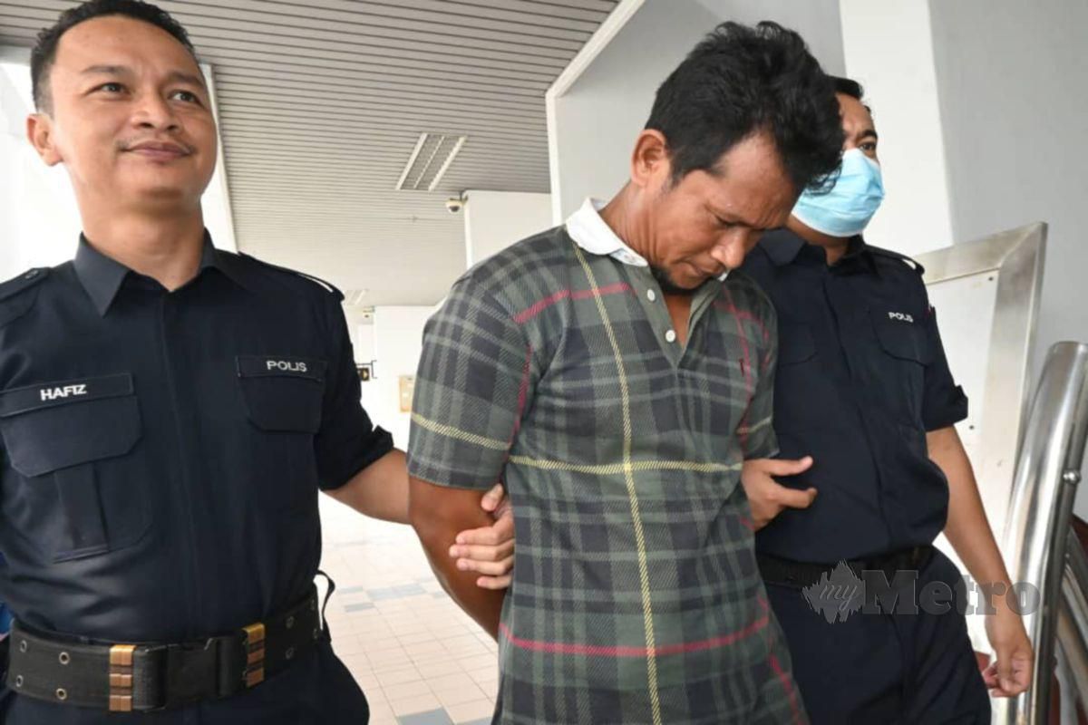 Tertuduh, Mohd Rizuan Abd Razak mengaku bersalah melakukan amang seksual fizikal dengan memeluk remaja perempuan Isnin, lalu. FOTO Meor Riduwan