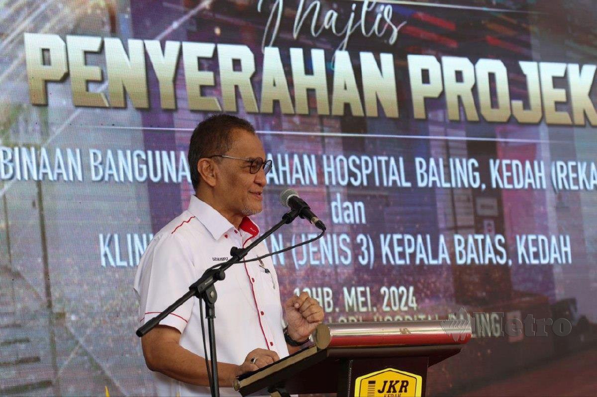 DR Dzulkefly ketika berucap pada Majlis penyerahan Bangunan Tambahan Hospital Baling dan Klinik Kesihatan (Jenis 3) Kepala Batas. FOTO Noorazura Abdul Rahman