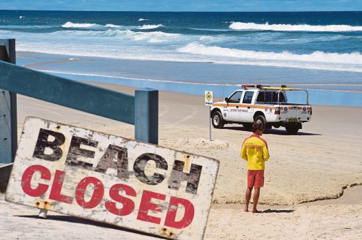 KAWASAN Shelly Beach di Ballina, New South Wales, ditutup kepada orang ramai selepas kejadian kedua membabitkan serangan jerung dilaporkan di kawasan itu, semalam.