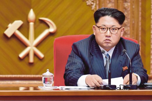 KIM Jong-Un di mesyuarat Parti Pekerja di Pyongyang, semalam.