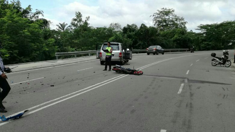 KEADAAN kenderaan yang terbabit kemalangan. FOTO ihsan pembaca