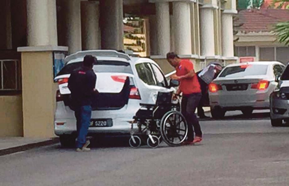 Kerusi roda  dipercayai milik wanita bergelar Datuk dirampas SPRM.