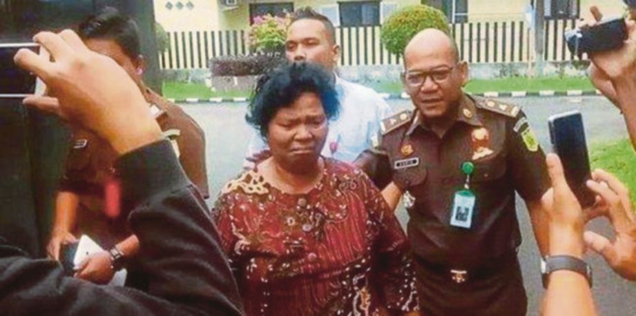 DEMSERIA  dibawa ke sebuah mahkamah di Medan kerana menipu kematian untuk mendapatkan pencen. - Tribunnews 