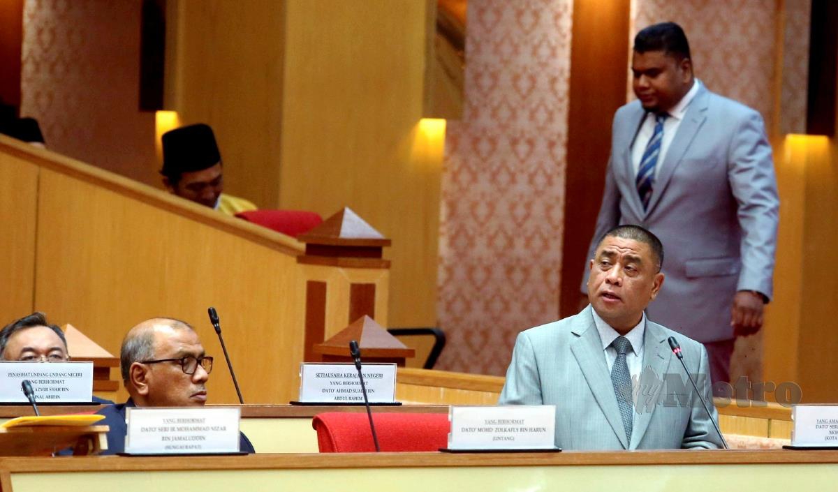 Datuk Seri Saarani Mohamad menggulung perbahasan Mesyuarat Kedua, Tahun Pertama, Persidangan Dewan Undangan Negeri ke-15 Perak di Bangunan Perak Darul Ridzuan. FOTO L. MANIMARAN