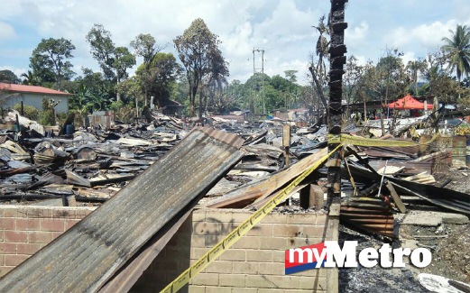 PREMIS perniagaan yang musnah dalam kebakaran. FOTO ihsan bomba