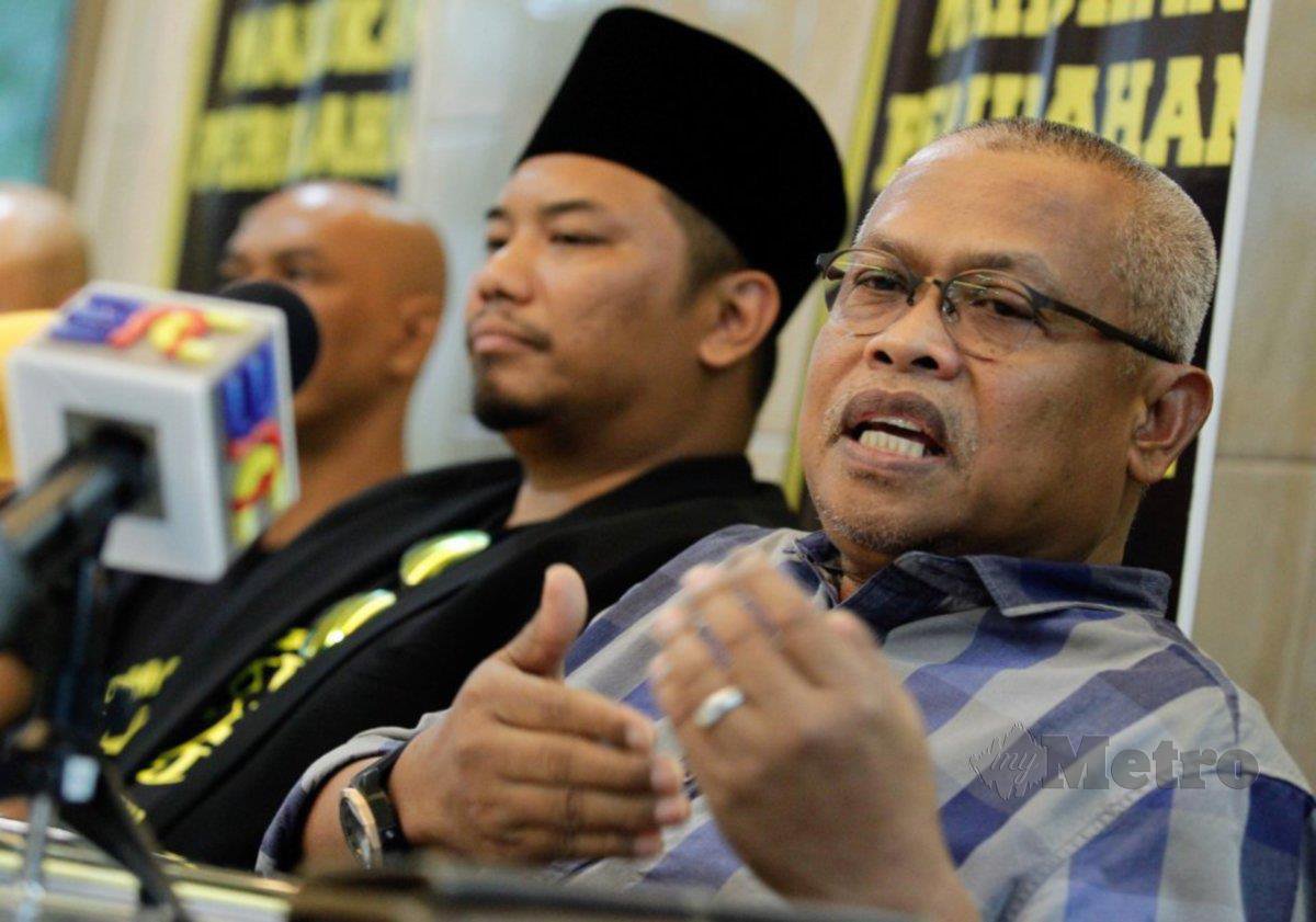Presiden PSS, Datuk Markiman Kobiran (kanan) pada mesyuarat ahli gabungan hilang keyakinan kepada pengurusan PSM. FOTO File NSTP