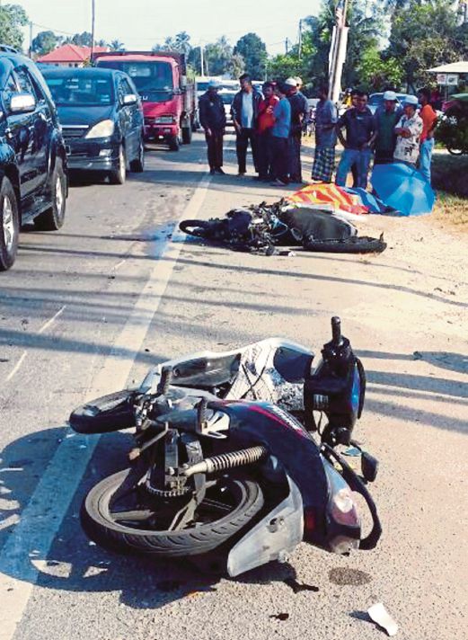 KEADAAN motosikal ditunggang mangsa selepas kemalangan, semalam.