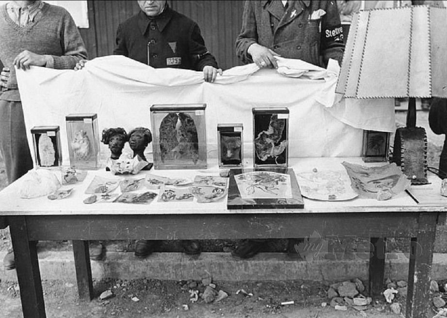 ANTARA koleksi barangan diperbuat daripada organ dan kulit mangsa tahanan di Buchenwald, Jerman. FOTO Agensi