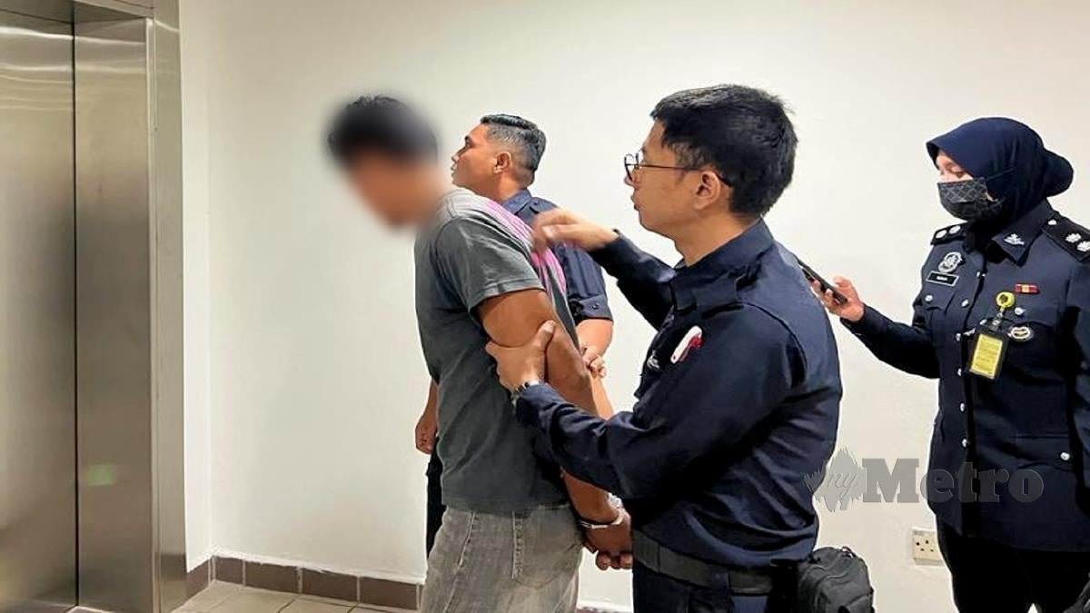 LELAKI yang dituduh merogol, meliwat dan melakukan hubungan seks terhadap tiga anak di Terengganu. FOTO Zatul Iffah Zolkiply.