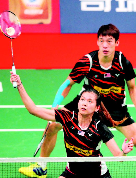 PENG Soon (atas) dan Liu Ying berdepan cabaran Bodin-Savitree di separuh akhir. 