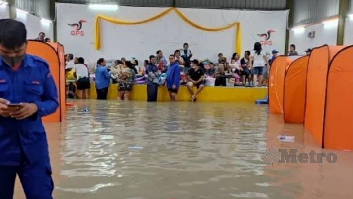 PPS Dewan Masyarakat Taman Malihah dinaiki air. FOTO ihsan JPBN