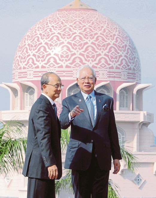 NAJIB bersama  Thein Sein di Pejabat Perdana Menteri di Putrajaya, semalam. 