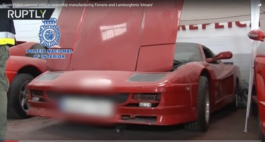 SEBUAH kereta Ferrari F348 tiruan  ditemui dalam serbuan di sebuah bengkel di Girona, Sepanyol. - Agensi