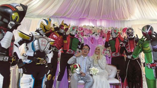 WATAK adiwira daripada TTM meriahkan majlis perkahwinan Syafiq-Aimi.
